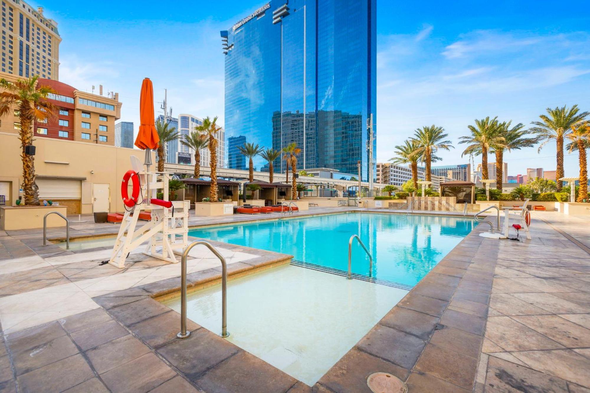 Apartment 8th Flr Mgm Signature Studio, Strip View, No Fee *